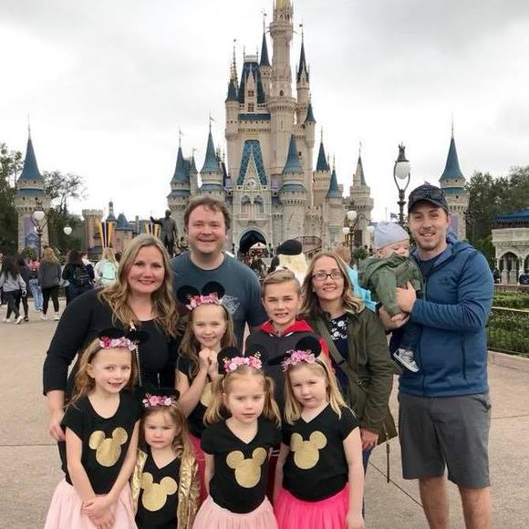 Meet your Posher, Lindsay - Picture 1 of 1